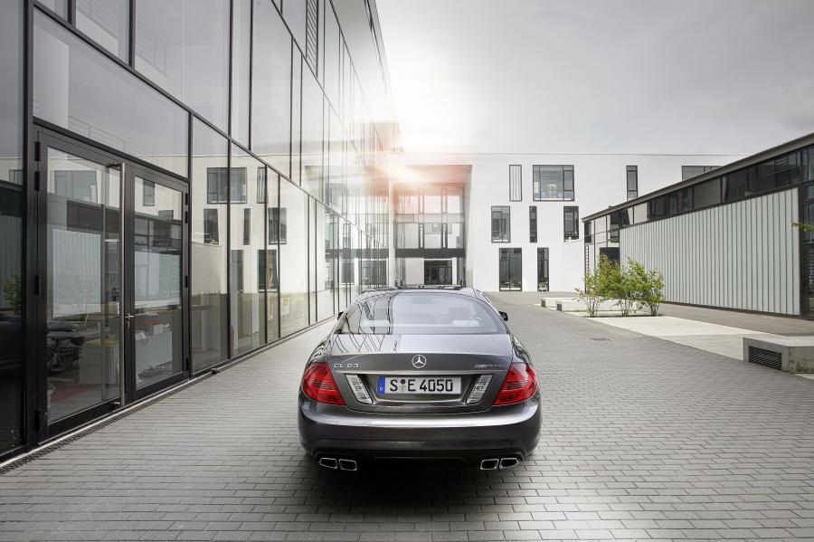 Mercedes-Benz CL63 AMG 2011 года  (фото 5 из 62)